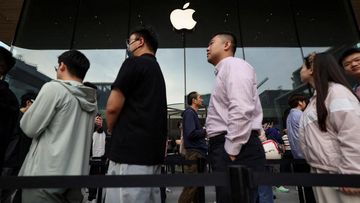 iPhone 18 Pro Resmi Dirilis, Antrean Panjang Mengular di Apple Store Beijing