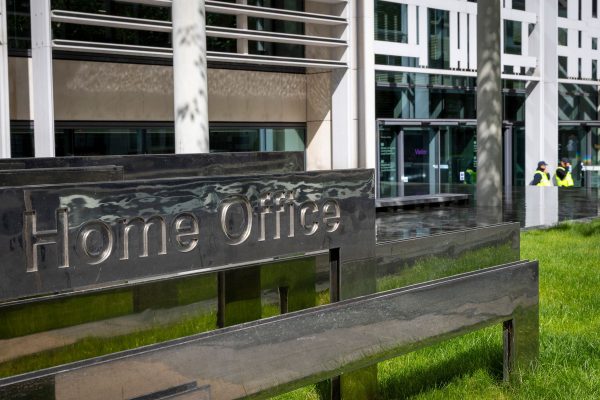 Kantor Dalam Negeri UK Diinvestigasi Pakai Teknologi OpenAI untuk Proses Asylum